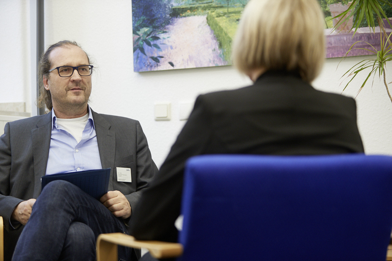 Arzt und Patientin im Gespräch