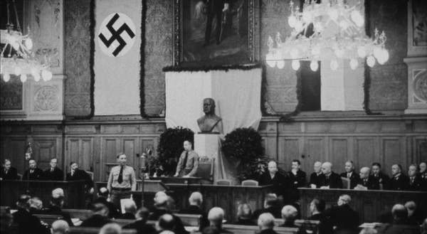 Im Zeichen der NS-Zeit: Eröffnung des 79. Provinziallandtags im April 1933 im historischen Plenarsaal.