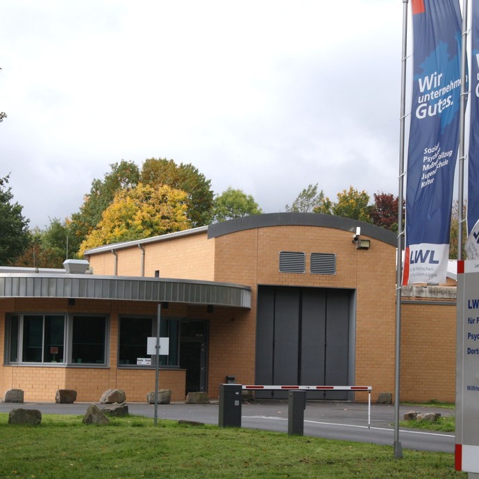 Die LWL-Klinik für Forensische Psychiatrie Dortmund, auch Wilfried-Rasch-Klinik (vergrößerte Bildansicht wird geöffnet)