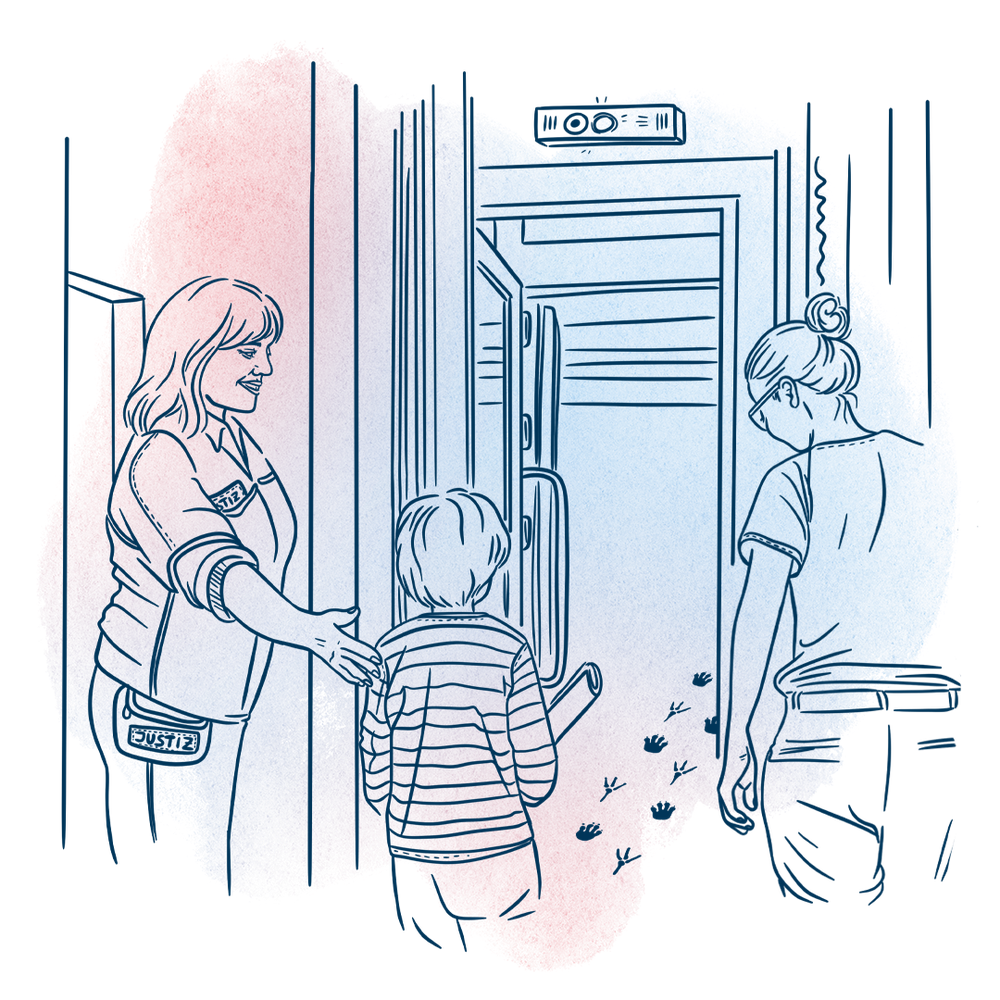 Illustration eines Jungen, der von zwei Frauen durch eine Sicherheitsschleuse geleitet wird. Die eine Frau hat "Justiz" auf ihrer Kleidung stehen.