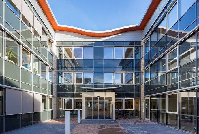 Außenansicht des Ambulanzzentrums der LWL-Klinik Paderborn