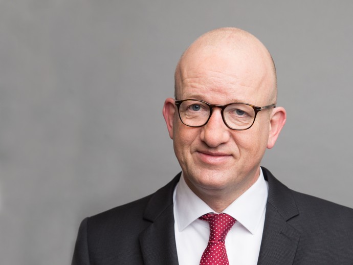 Tilmann Hollweg im Porträt Tilmann Hollweg im Porträt