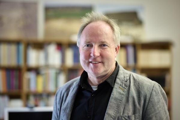 Porträt von Dr. Sven Spiong