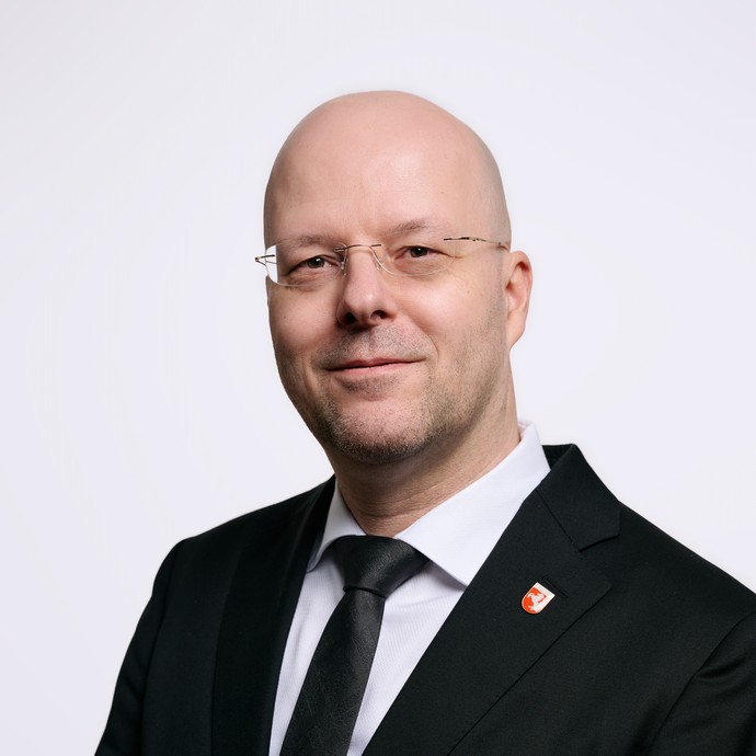 Foto des Vorsitzenden der AfD-Fraktion Sascha Menkhaus (vergrößerte Bildansicht wird geöffnet)